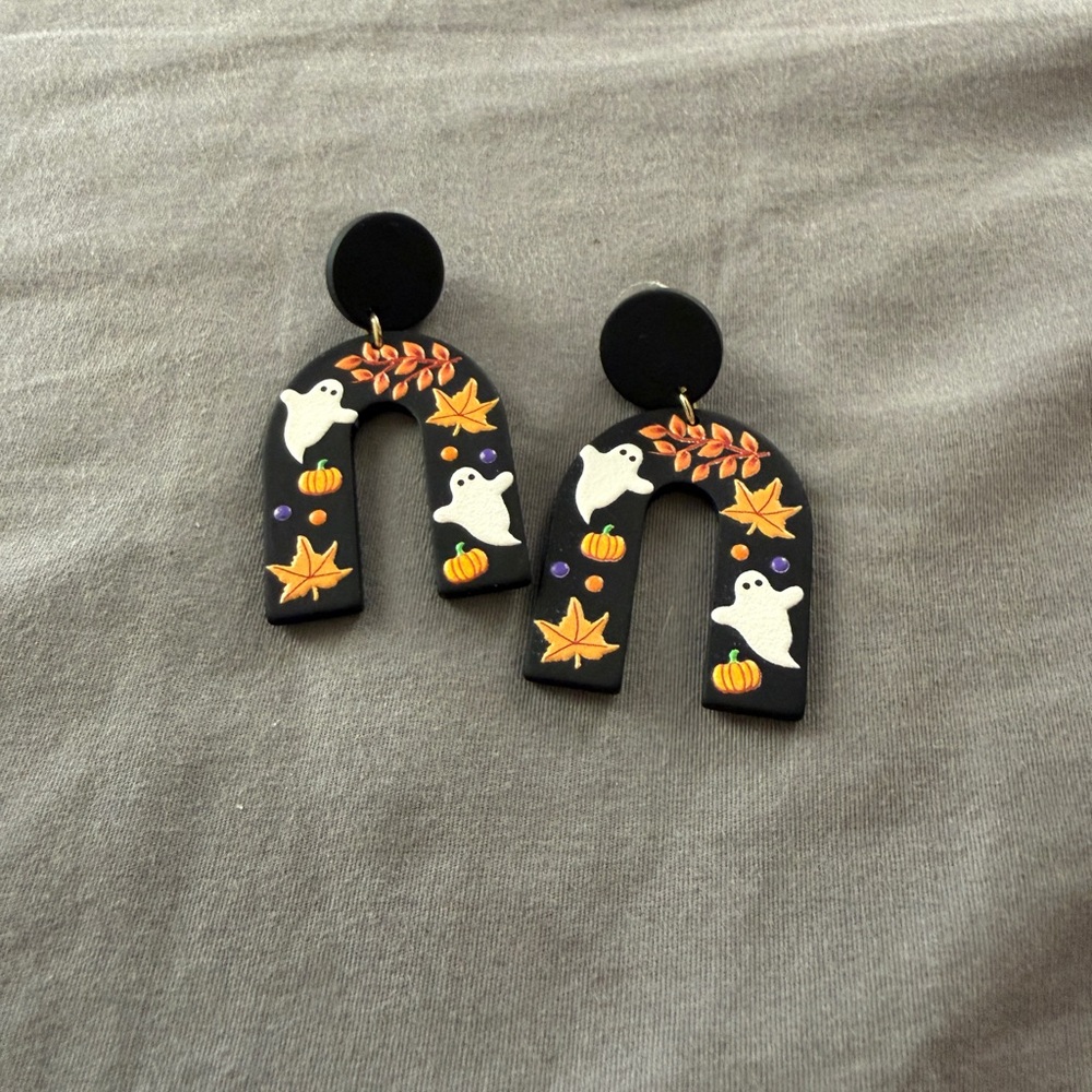 Halloween Ghost Arch Earrings